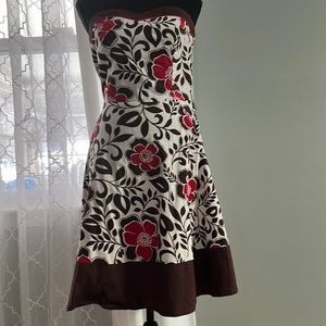 Beautifully strapless …beige & brown with red flowers